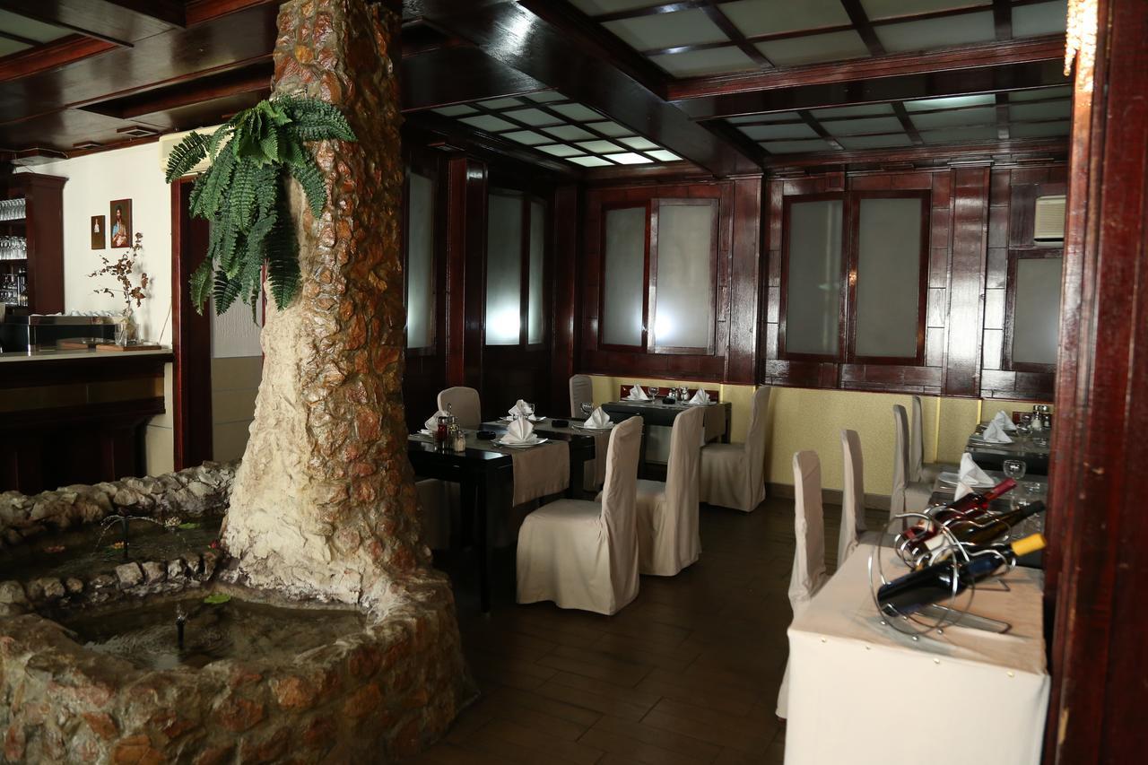 B&B Vila Bela Ruza Sremska Mitrovica Luaran gambar