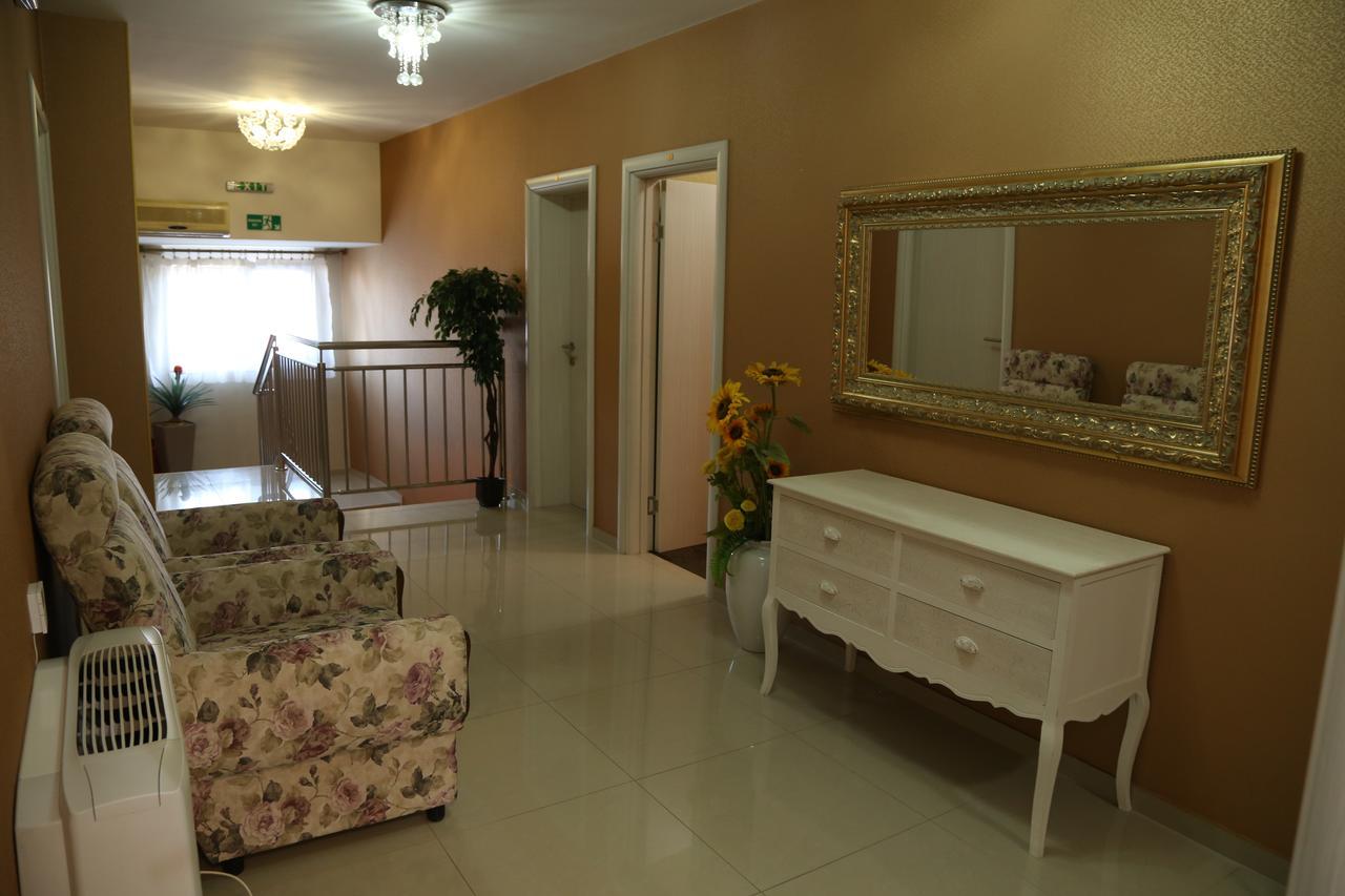 B&B Vila Bela Ruza Sremska Mitrovica Luaran gambar