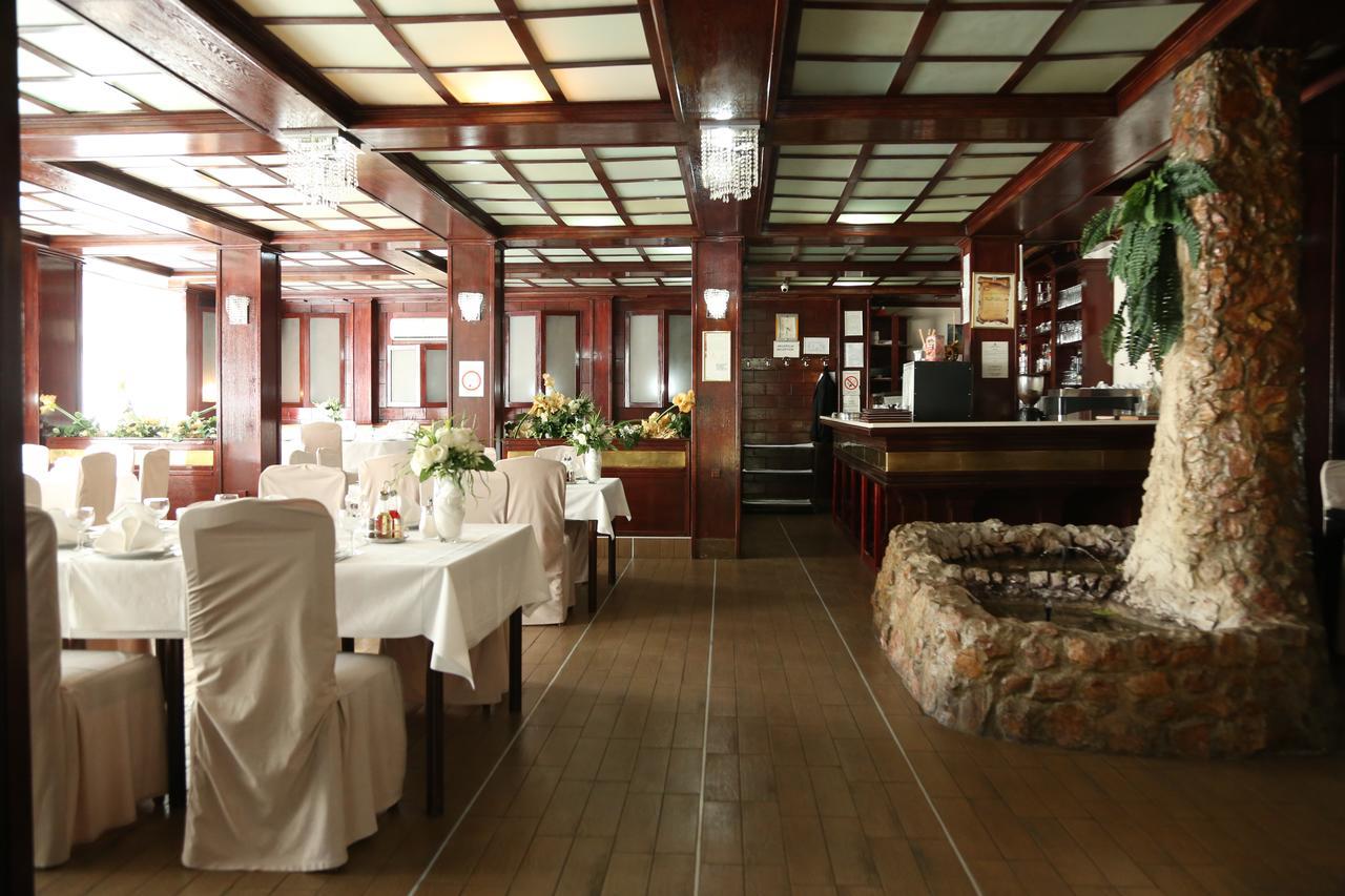 B&B Vila Bela Ruza Sremska Mitrovica Luaran gambar