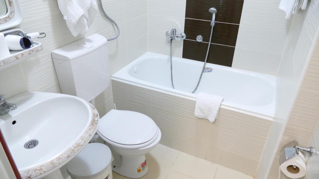 B&B Vila Bela Ruza Sremska Mitrovica Luaran gambar